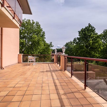 Hotel La Perla D'Olot Exterior foto